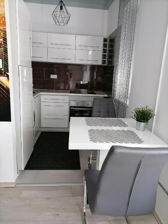 Merey Apartment Szeged Eksteriør bilde